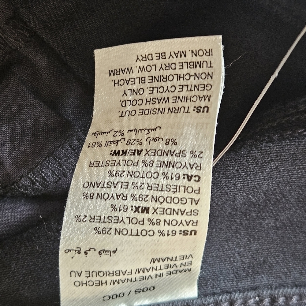 NWT CHICO SO SLIMMING GIRLFRIEND STRAIGHT LEG BASIC BLACK JEANS SIZE 2S / CH 00S - Picture 9 of 11